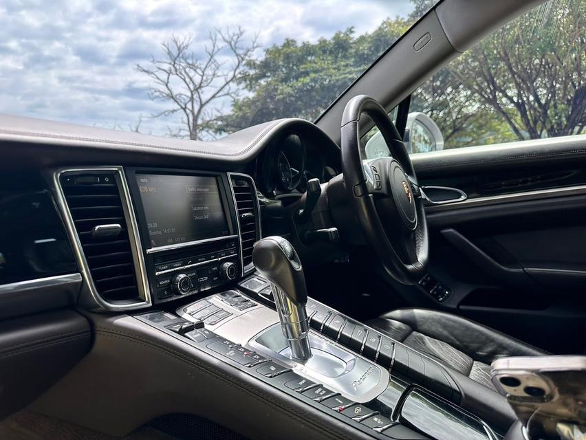 Porsche Panamera 3.0 ปี12 11