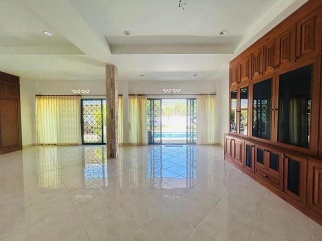 For Sale : Pakhlok-Bang Rong, Single house with swimming pool, 3 bedrooms 4 bathrooms 3