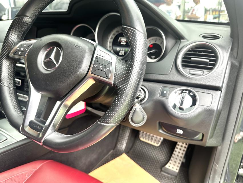 MERCEDES BENZ C180 Coupe' AMG ปี2013/15 2 ประตู เบาะหนังแดง ออกศูนย์ไทย 6