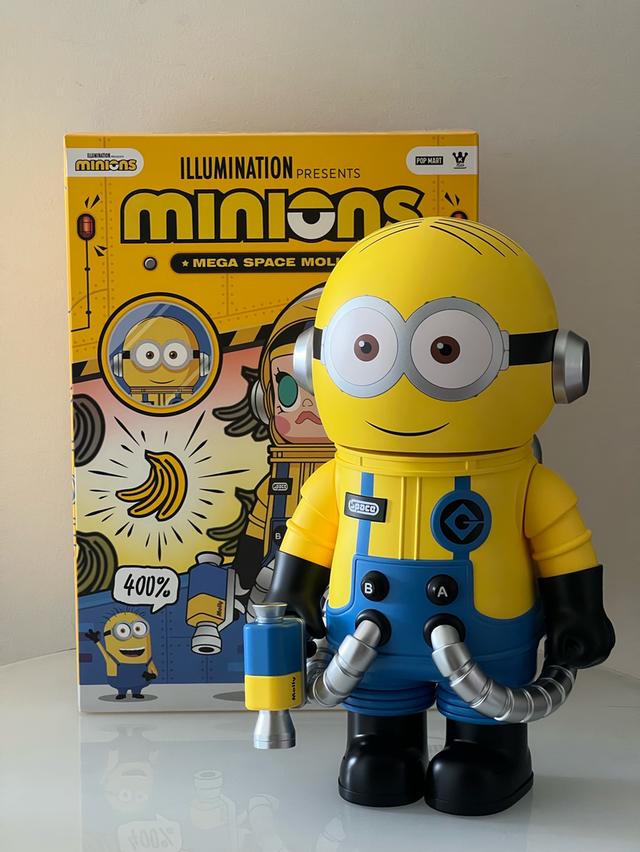 MEGA SPACE MOLLY 400% Minions