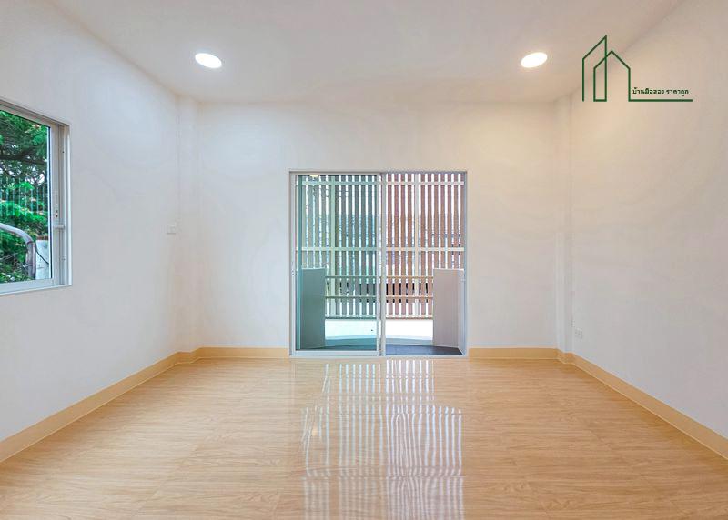 บ้านรีโนเวทสไตล์มินิมอล ทาวน์เฮ้าส์ 2 ชั้น หลังมุม หมู่บ้านอิมพีเรียลเพลส บางบัวทอง 9