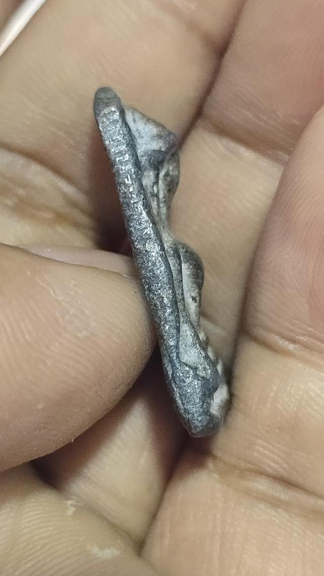 พระผงสุพรรณยอดโถ เนื้อชินเงิน 3