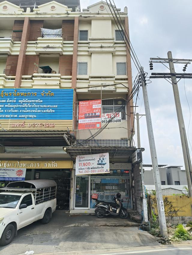 อาคารพาณิชย์ติดถนนพัฒนาการซอย 20 5