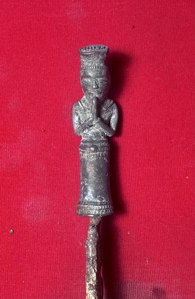 มีดขอม มีดหมอ มีดประจำตัว ของโบราณยุคขอม รูปย่อยที่ 2