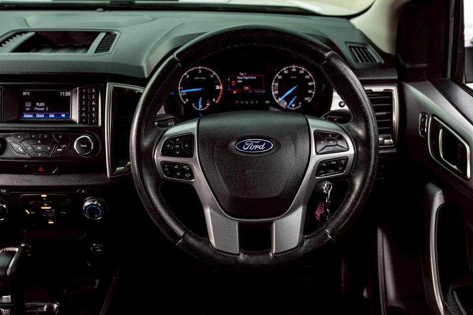 Ford Ranger 2.2 XLT Hi-Lander Double Cab ปี 2019 สีขาว มือเดียวป้ายแดง 16