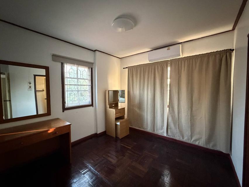 ให้เช่าบ้านเดี่ยว 2 ชั้น 86 ตร.วา อยู่ใกล้สุขุมวิท ใกล้แหล่งชุมชน เดินทางสะดวก 16