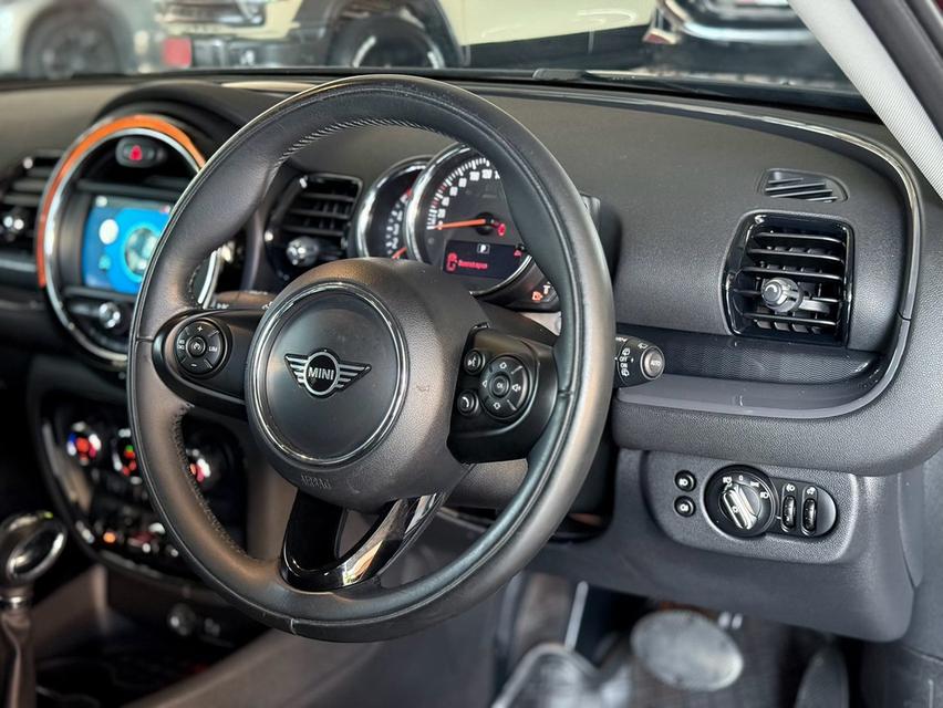 ปี 2018 MINI CLUBMAN, COOPER D (F54)โฉม ปี07-ปัจจุบัน สีแดง-ดำ เครื่องดีเซล รูปย่อยที่ 4