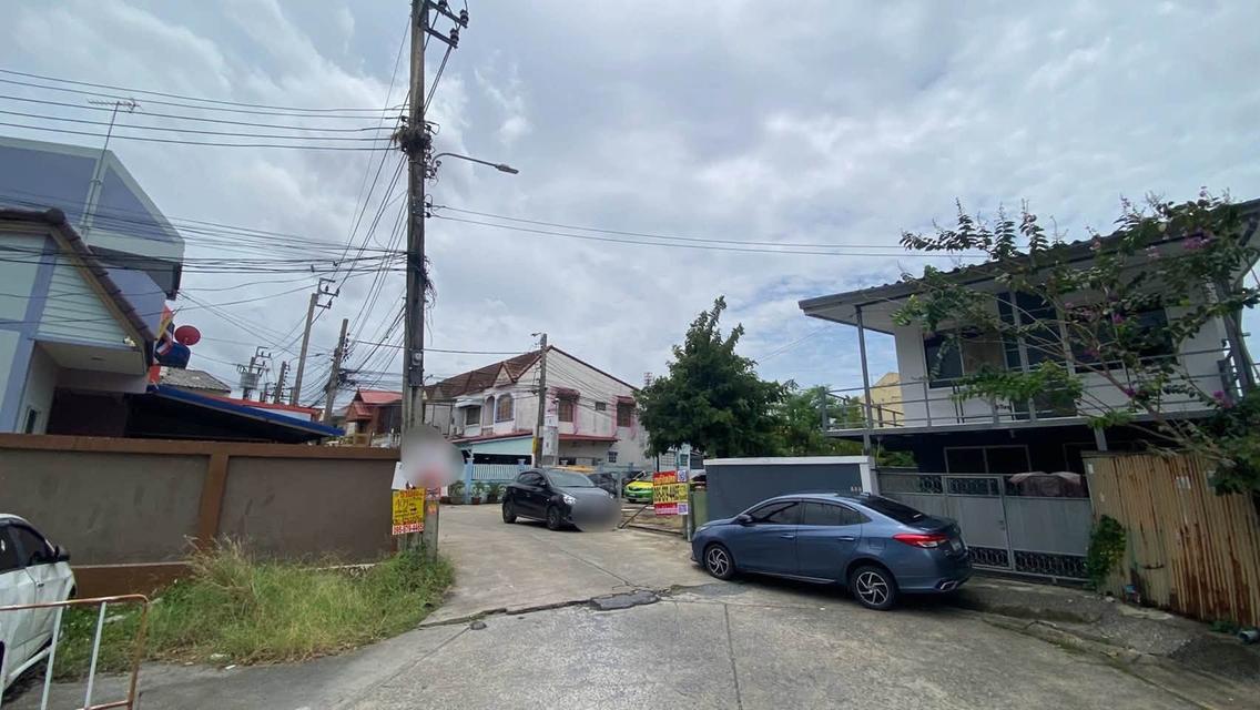 ขายด่วนที่ดินถมแล้ว 40 ตรว ติดถนนคอนกรีตสาธารณะ 2 ด้าน แปลงมุม ซ.ประชานุกูล 3 ซอย 1 บางซื่อ กรุงเทพฯ 2