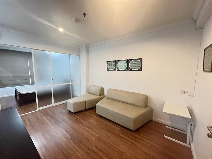 เช่าถูก 10,000 บาท ** 1 ห้องนอน ** รหัส 060049 ** ลุมพินี สวีท ปิ่นเกล้า ** ติดรถไฟฟ้า บางยี่ขัน ** 088-398-3835 MR.BOAT 3