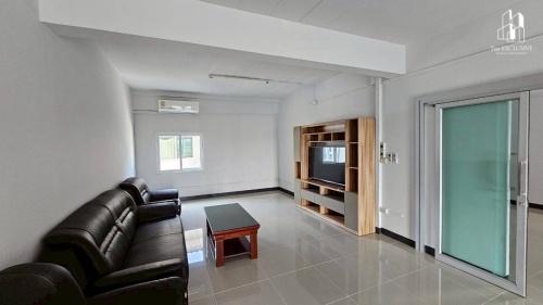 ขายอาคารพาณิชย์ หมู่บ้าน ลภาวัน 22 บางใหญ่ ราคาต่ำกว่าประเมิน เครดิตดีมีเงินเหลือ พร้อมเปิดกิจการหรือร้านอาหาร 8