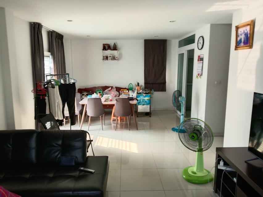 หมู่บ้านดีพร้อมแกรนด์ 4