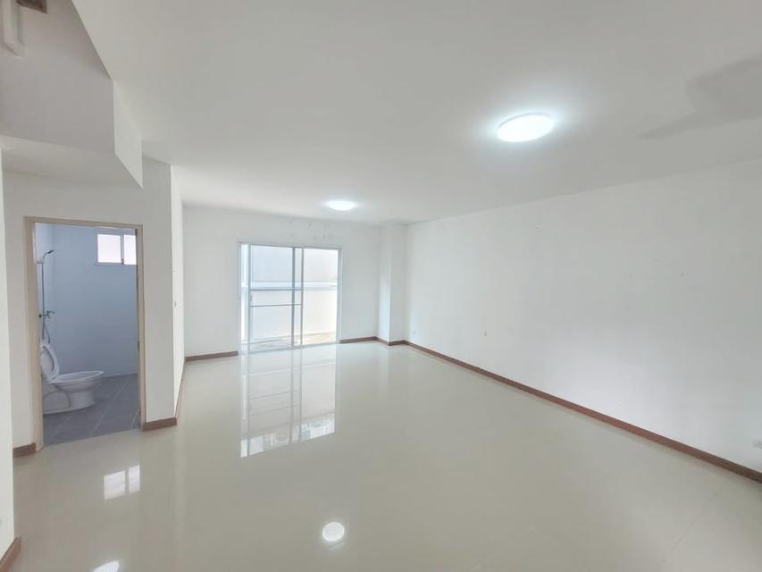 ให้เช่า บ้านเดอะทรัสต์ ทาวน์ วงแหวน ลําลูกกา คลอง 5 1