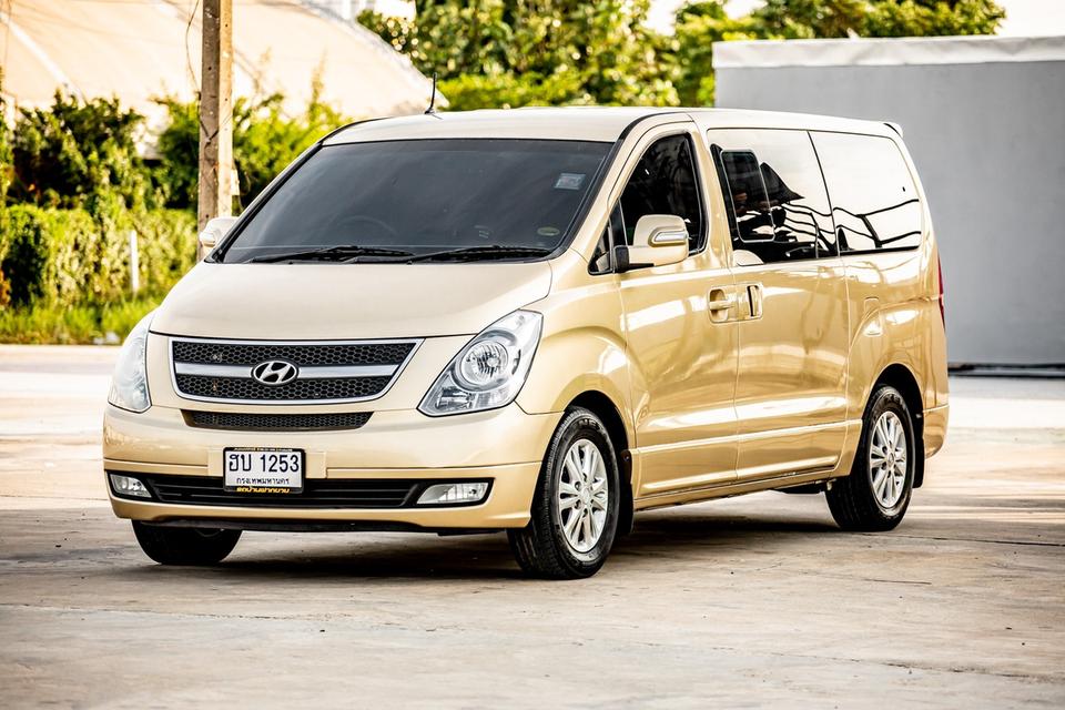 Hyundai H1 Deluxe 2.5 ดีเซล เกียร์ออโต้ ปี 2011 เบาะ VIP 3