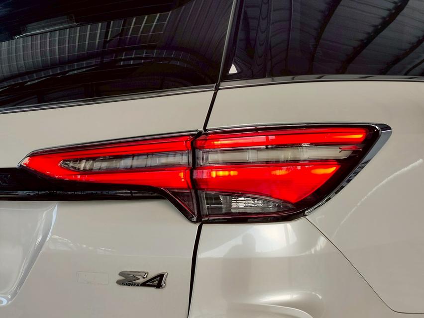 TOYOTA LEGENDER 2.8 V.4WD.ZIGMA4  ปี 2020/22 Mile 51,547 km. (1,250,000)  11