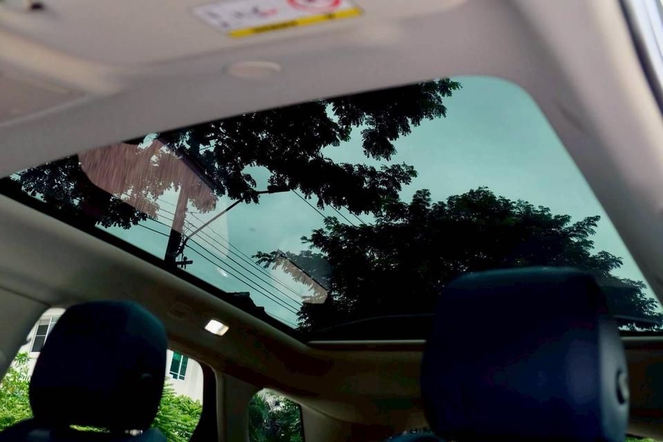 รหัสรถ PR5 Range Rover Evoque P300e R-Dynamic ปี 2022 12