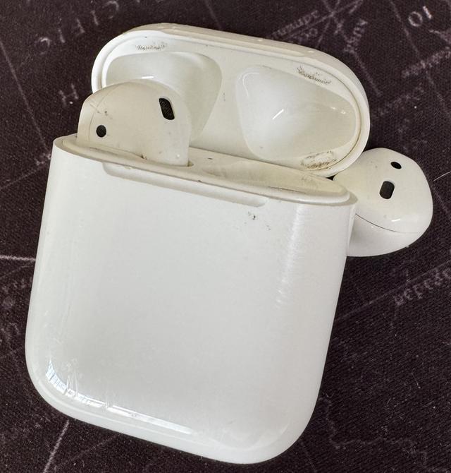 AirPod 2 2