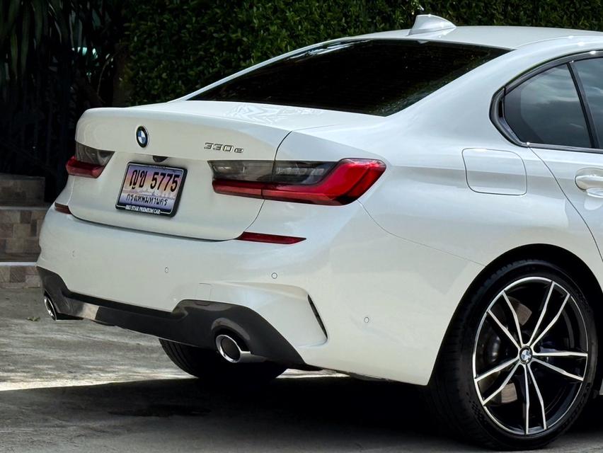 2021 BMW 330e MSPORT G20 รถมือเดียวออกป้ายแดง รถวิ่งน้อย เข้าศูนย์ทุกระยะ รถไม่เคยมีอุบัติเหตุครับ รูปที่ 9