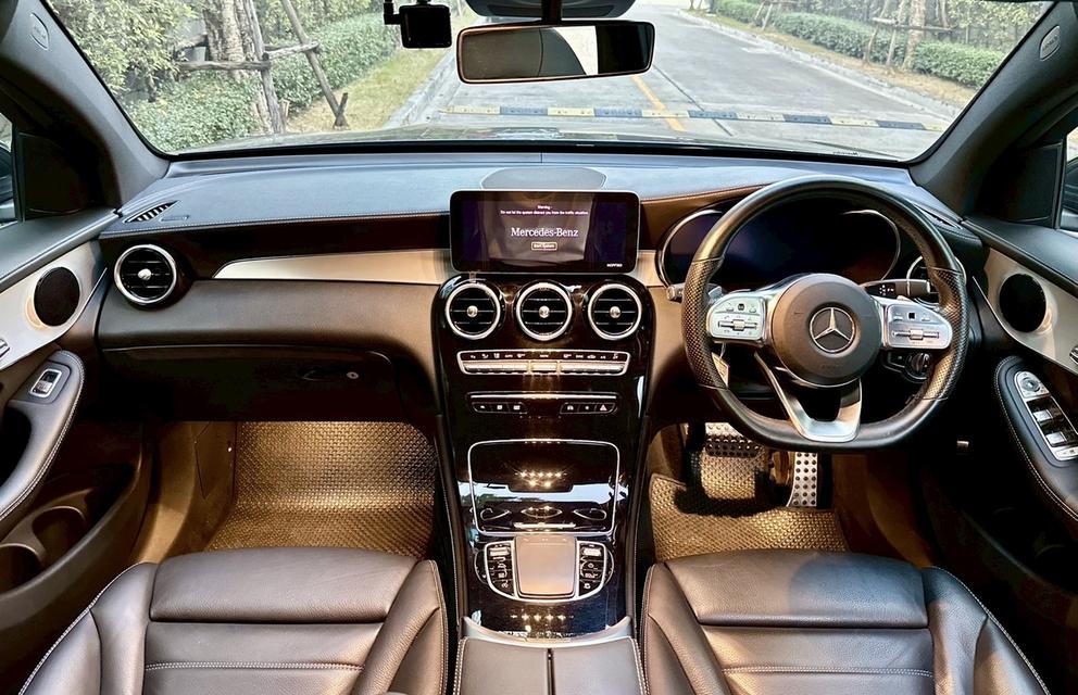 Mrecedes-Benz GLC220d AMG 4Matic Coupe Dynamic Facelift รูปที่ 3