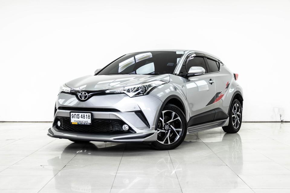 TOYOTA CH-R 1.8 MID AT 2020CH-R 1.8 MID สปอร์ตคูเป้ SUV ขับสนุก ช่วงล่างหนึบ ไมล์น้อย