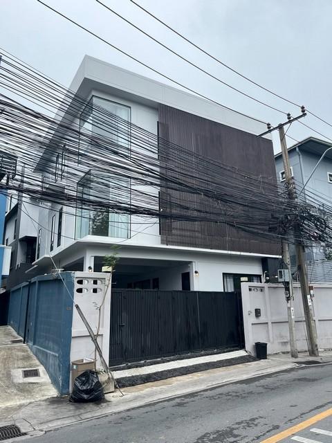 ให้เช่าด่วน บ้านเดี่ยว ซอย 20 มิถุนา ถนนสุทธิสารวินิจฉัย ห้วยขวาง เดินทางสะดวก เหมาะทำธุรกิจ 1