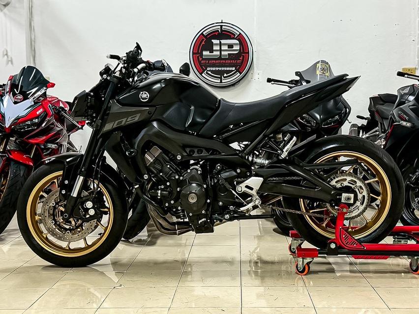 Mt09
