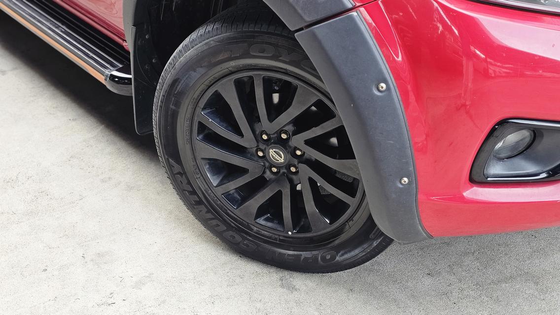 ขายรถ Nissan NP300 2.5E Double Cab Calibre Black Edition ปี 2020 สีแดง เกียร์ธรรมดา รูปที่ 14