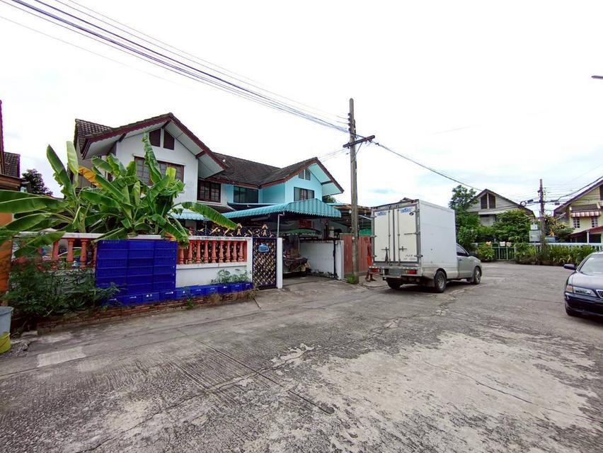 ขายบ้าน 2 ชั้น หมู่บ้านวังทอง ซอยวิภาวดีรังสิต 47 ใกล้สนามบินดอนเมือง