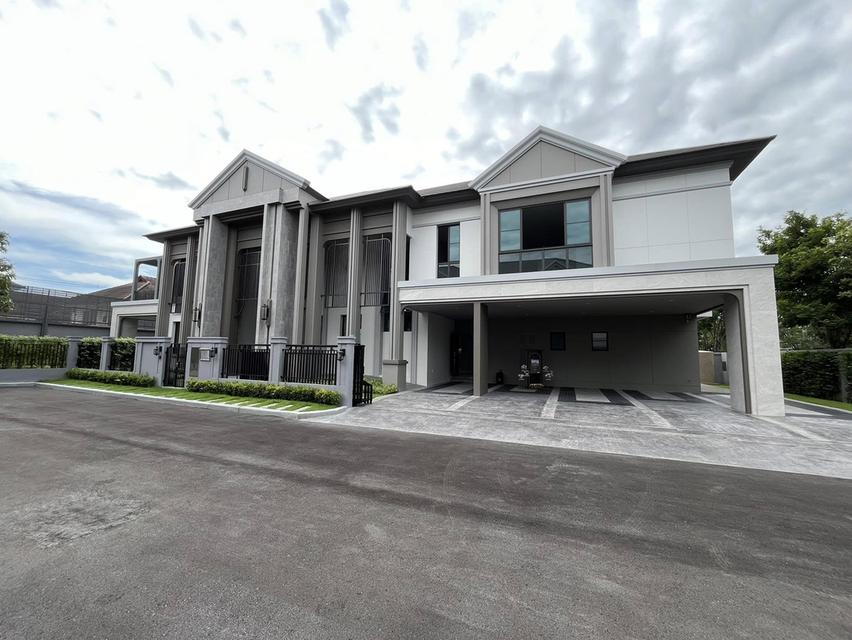 แกรนด์ บางกอก บูเลอวาร์ด ปิ่นเกล้า – กาญจนา บนที่ดิน 190 ตารางวา  พื้นที่ 817 ตร.ม. Pool villa  1