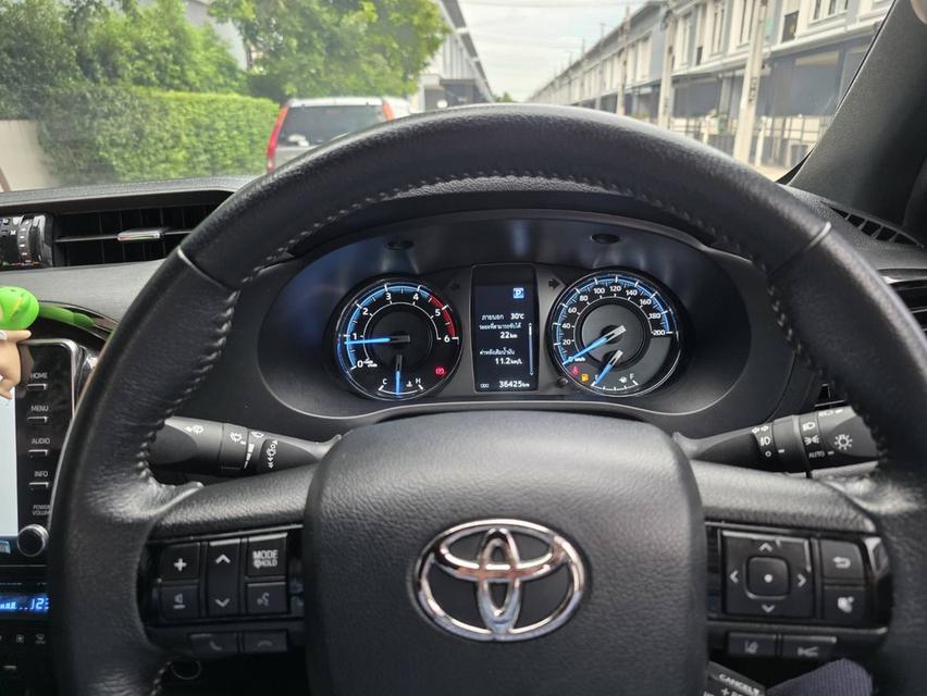 เจ้าของขายเอง Toyota Hilux Revo Rocco 2.4AT 2023 15