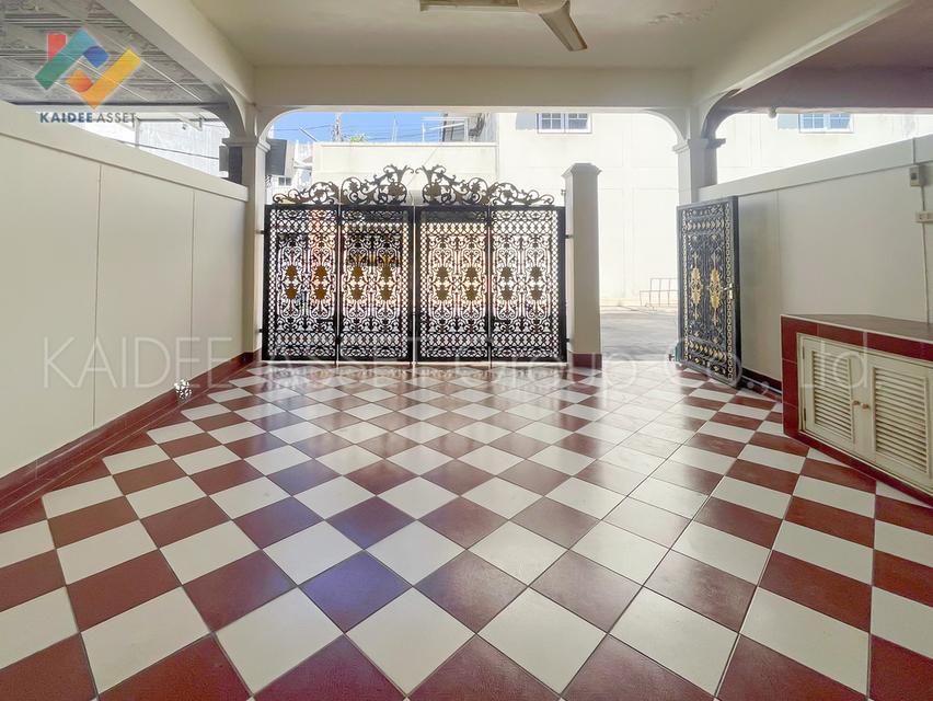 ทาวน์เฮ้าส์ ซอย จรัญสนิทวงศ์ 3 หมู่บ้าน สมชาย ใกล้ BTS ท่าพระ 6