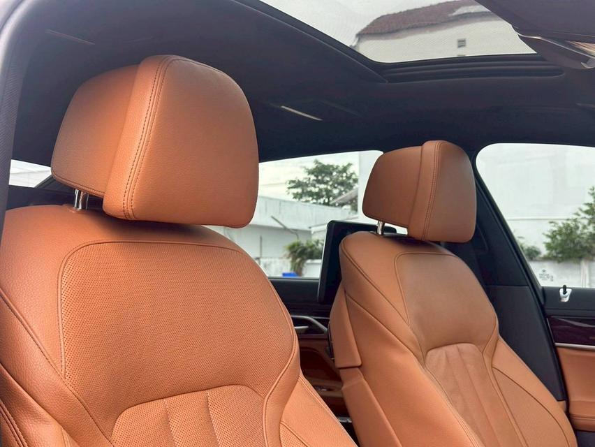 BMW 740Li Pure Excellence (G12) 2016 รถหรูใช้น้อย สวยมากๆ ราคาดีสุดในตลาด 11
