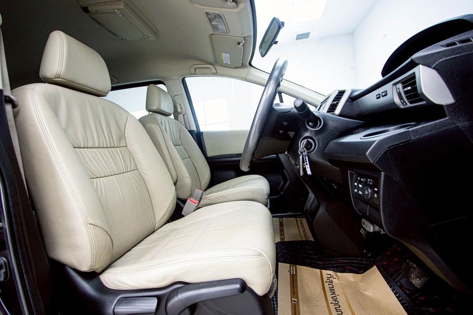 HONDA FREED 1.5 EL 2013  8