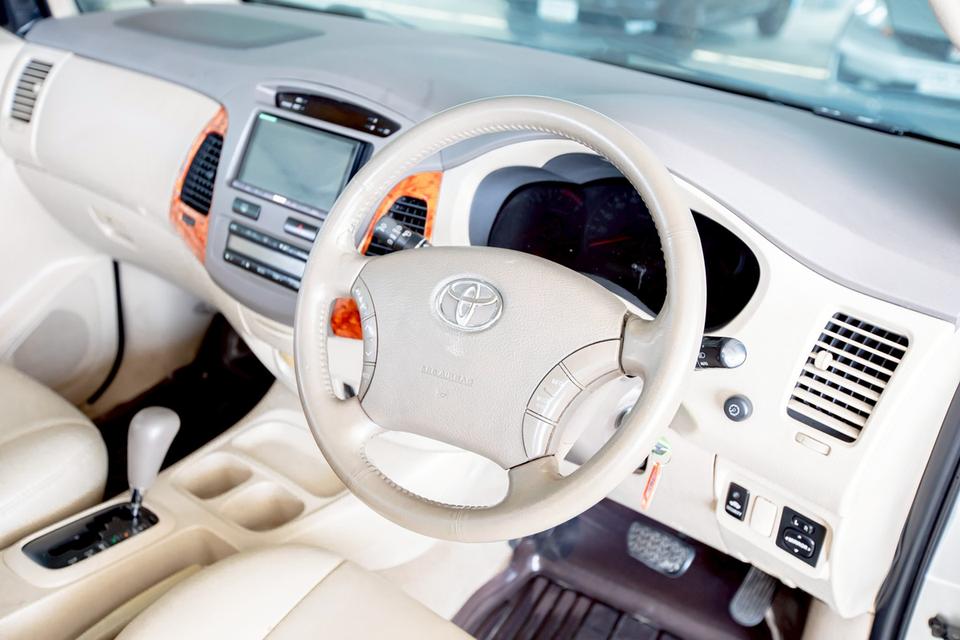 Toyota INNOVA 2.0V เกียร์ Auto 7 ที่นั่ง ปี 2007 สีน้ำตาล 16