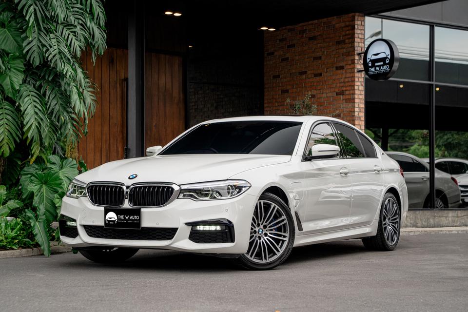 BMW 530e M Sport Plug-in Hybrid ปี2019 📍เข้าใหม่วันนี้! 𝐁𝐌𝐖 𝟓𝟑𝟎𝐞 ตัวท็อป วิ่งน้อย 63,xxx km.เท่านั้นน ❤️‍🔥