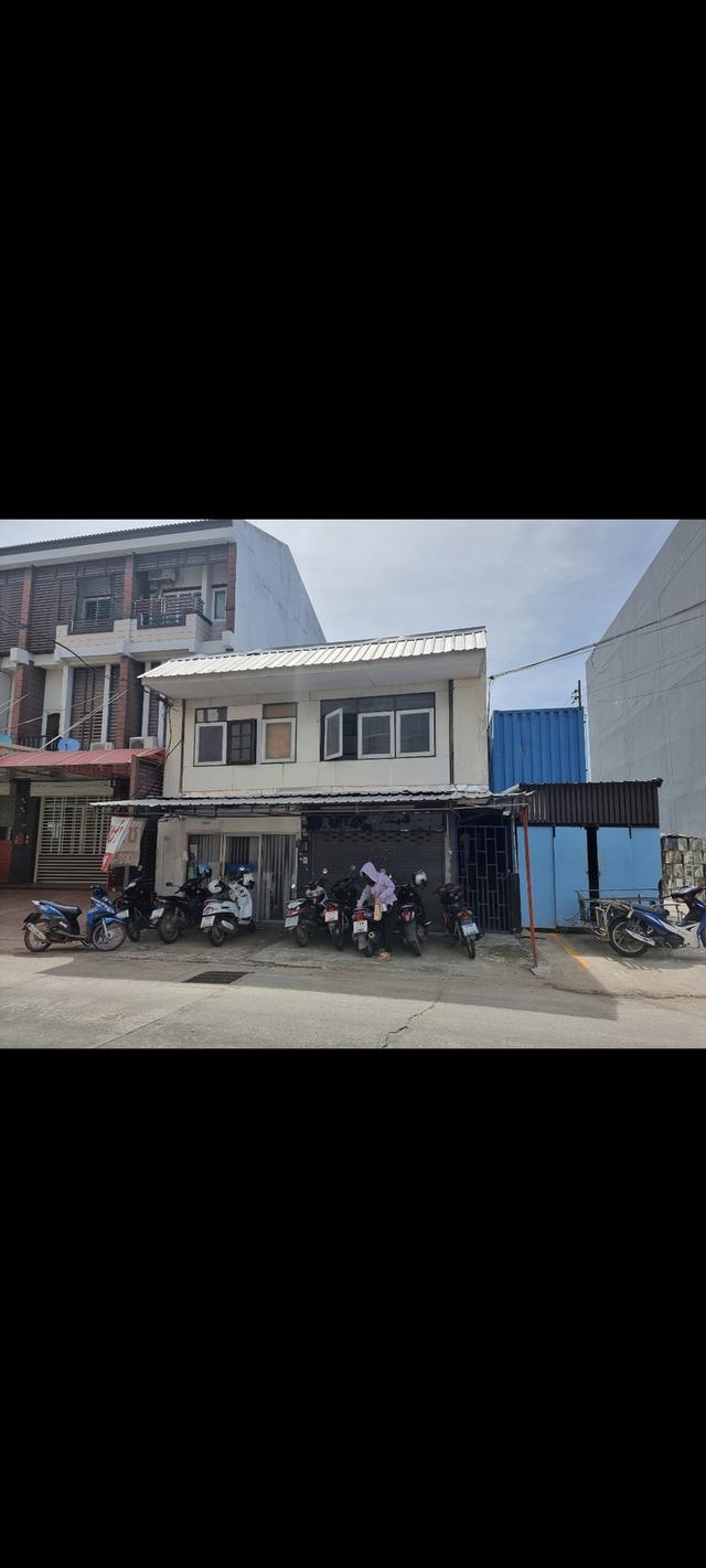 ขาย!!! ที่ดินพร้อมสิ่งปลูกสร้าง เนื้อที่ 45 ตร.วา หน้ากว้าง 8 เมตร ทำเลทอง ในซอยสมอราย ห่างถนนมิตรภาพตรงข้ามเดอะมอลล์เพียง 100 เมตร ห่างตลาดย่าโม 100 1