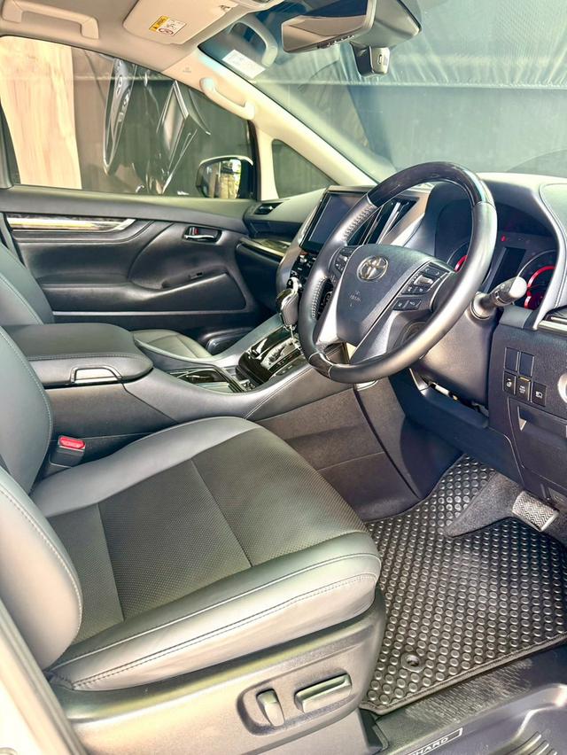 Toyota ALPHARD 2.5SC PACKAGE สีขาว ปี 2024 ไมล์ 40,000 กม. 8