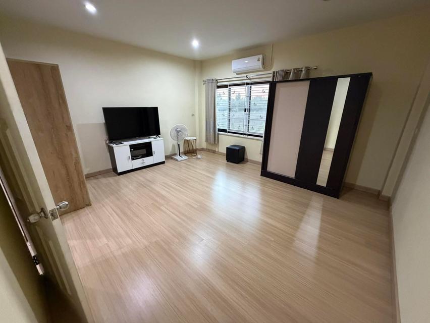 บ้านทาวน์โฮม2ชั้นใจกลางเมืองปราจีนบุรี 11