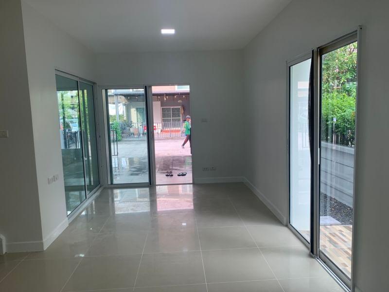 ขายทาวน์เฮาส์ 2 ชั้น,เนื้อที่ 25 ตรว. หมู่บ้านอารียา เดอะคัลเลอร์ เฟส 2 ถนนสุเหร่าคลองหนึ่ง 15 แขวงบางชัน เขตคลองสามวา จังหวัดกรุงเทพมห 6