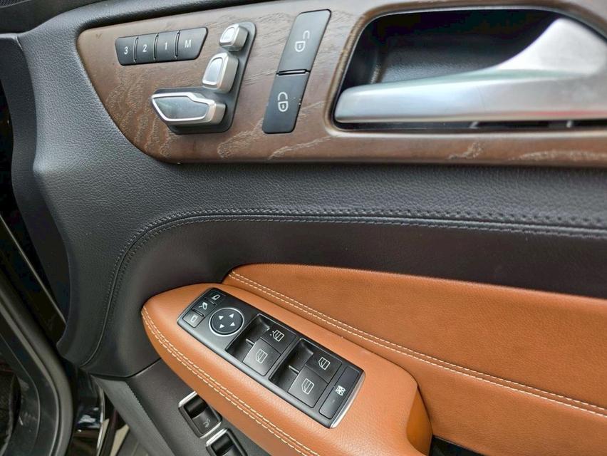 รหัสรถ WMT247 BENZ GLE 500e 4MATIC Exclusive ปี 2017 รูปที่ 12