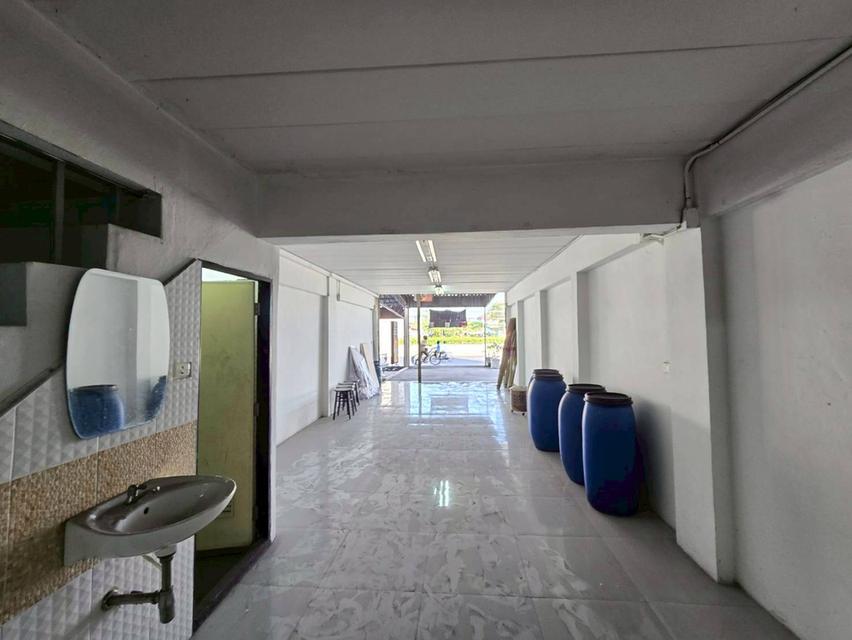 ให้เช่าอาคารพาณิชย์ 4 ชั้น รามคำแหง ทำเลดี ใกล้รถไฟฟ้าสายสีชมพู (N.1970) 3