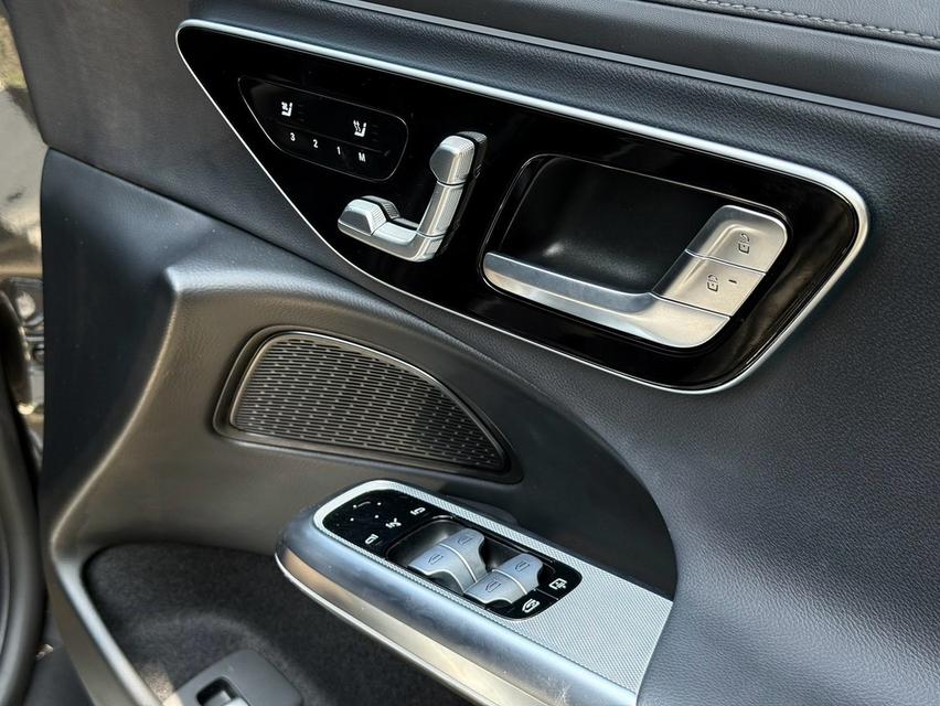 2025 MERCEDES-BENZ E220d AMG Line (W214) รูปที่ 15