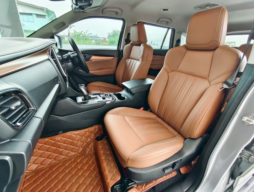 ISUZU MU-X 3.0 4WD ULTIMATE 9