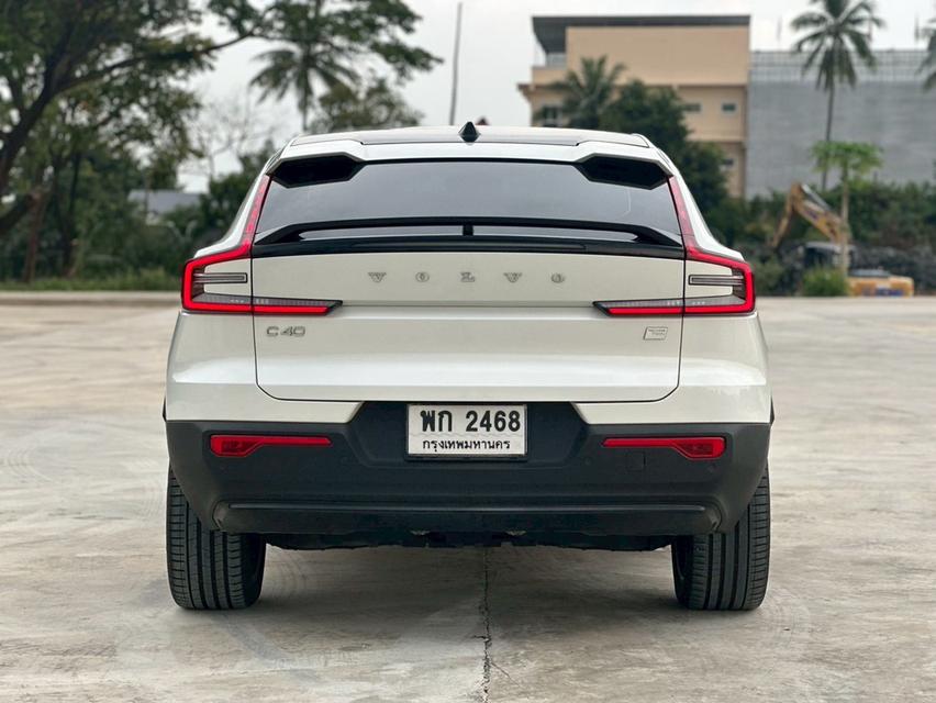 Volvo C40 TwinMotor 2023• Mileage: 28,000 km 6