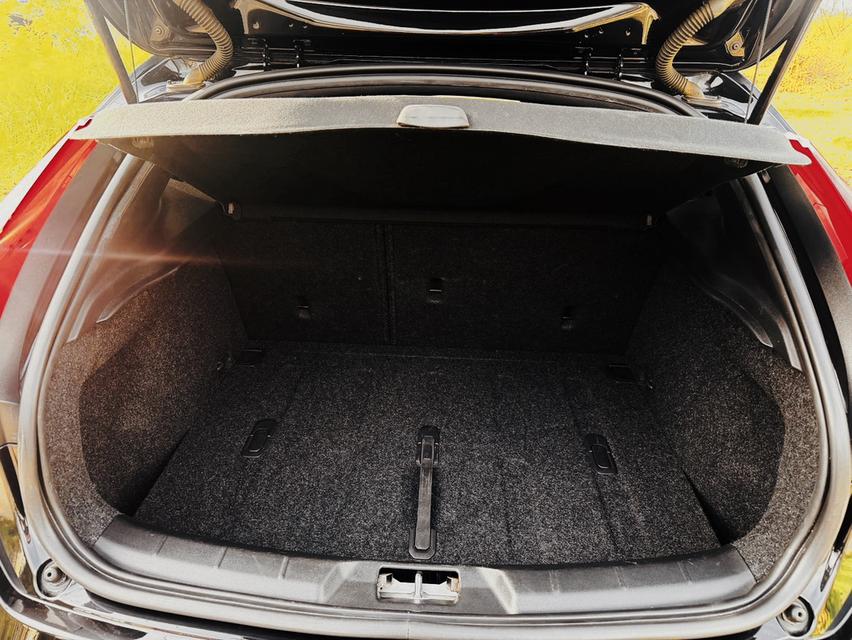 ปี2018 VOLVO V40 T4 (MNC) TOP มือเดียวป้ายแดง รูปที่ 16