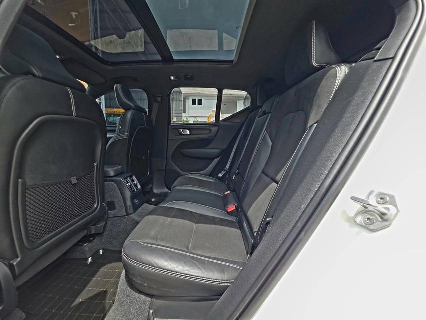 (แจ้งรหัสรถ SEZ744) Volvo XC40 Recharge T5 Inscription (Plug-in Hybrid) เกียร์ ออโต้ เบนซิน+ไฟฟ้า สี ขาว ปี 2022 จด 2023 รูปที่ 14