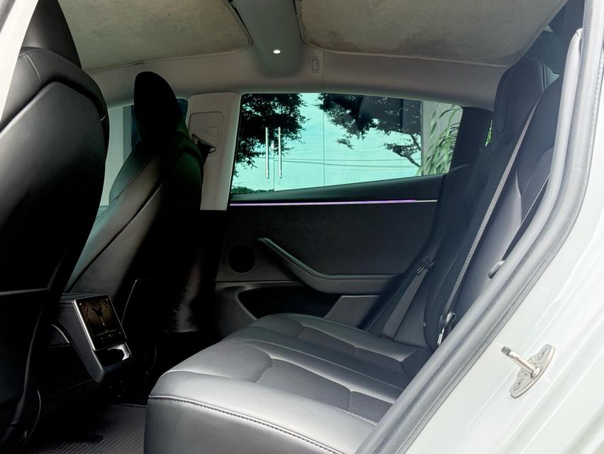 2024 TESLA MODEL 3 รถมือเดียวออกป้ายแดง สภาพป้ายแดง รถวิ่งน้อย เข้าศูนย์ตลอด รถไม่เคยมีอุบัติเหตุครับ รูปที่ 15
