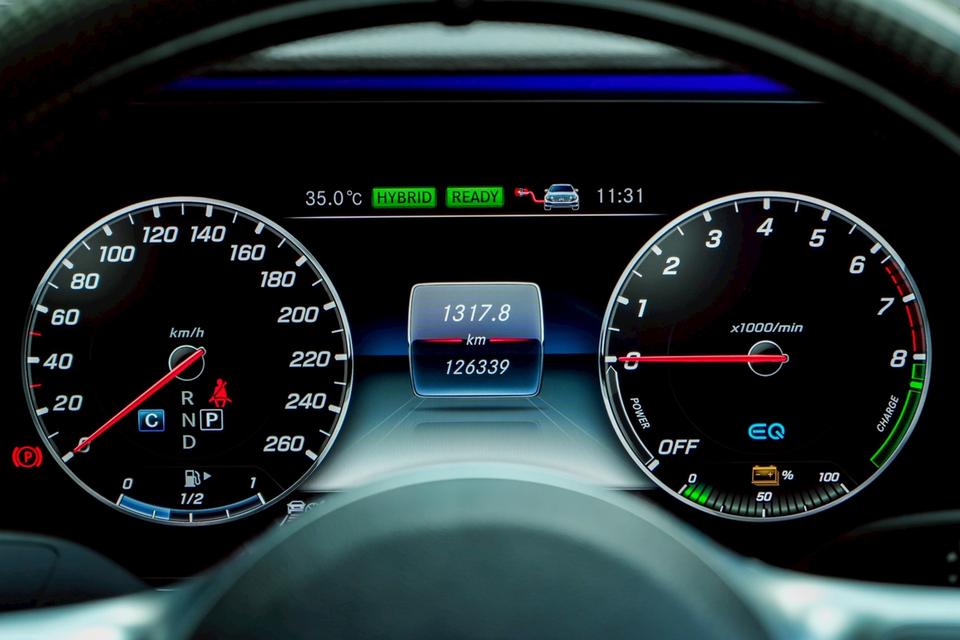 Mercedes-Benz E350e 2.0 Exclusive W213 AT 2018 รูปที่ 18