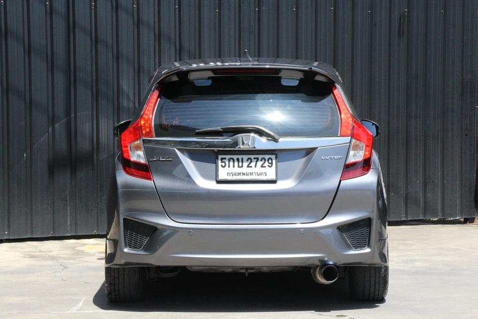 honda JAZZ 1.5 SV ปีจดทะเบียน 2016