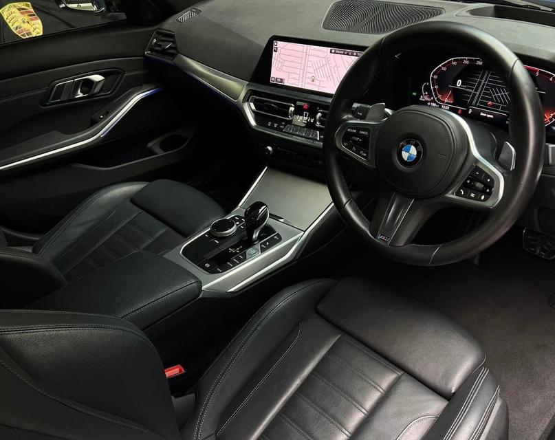 BMW 320d M SPORT 2021 4