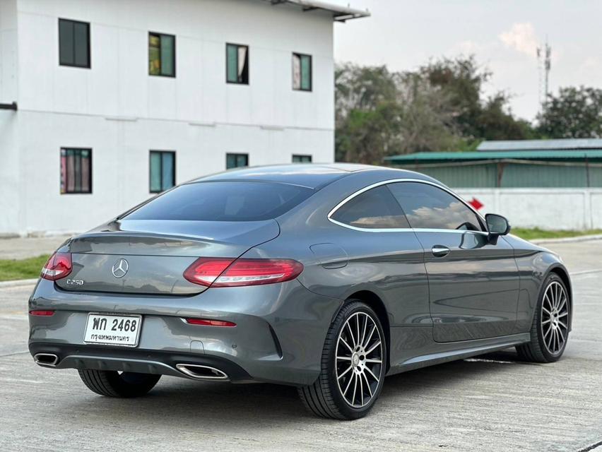 Mercedes Benz C250 Coupe AMG 7G (W205) 2016 สายจอด รถใหม่มากๆ ไมล์น้อยสุดใน 4